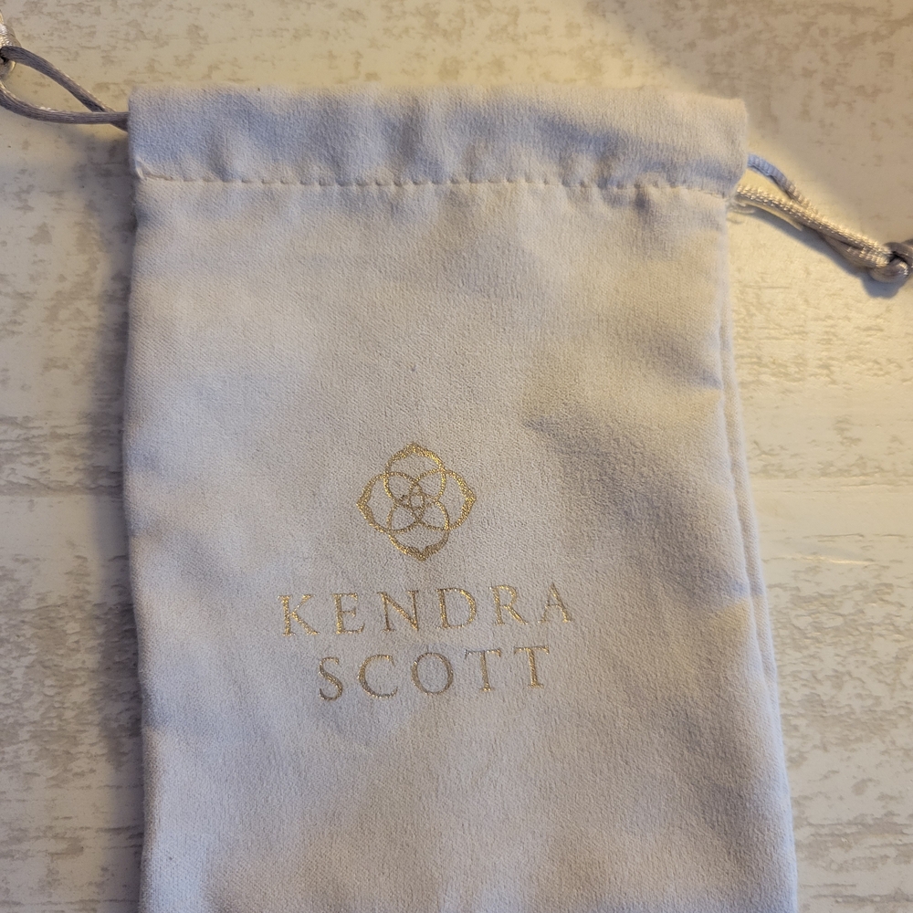 Kendra Scott Jewelry Dust Bag in Soft Gray